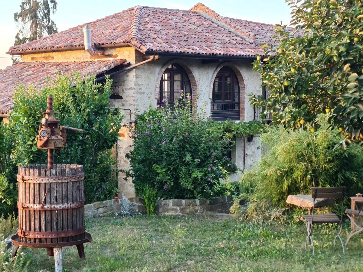 Bed and Breakfast Cascina Il Sogno Коссано-Бельбо Экстерьер фото